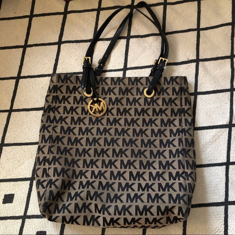 Michael Kors Signature Canvas Tote